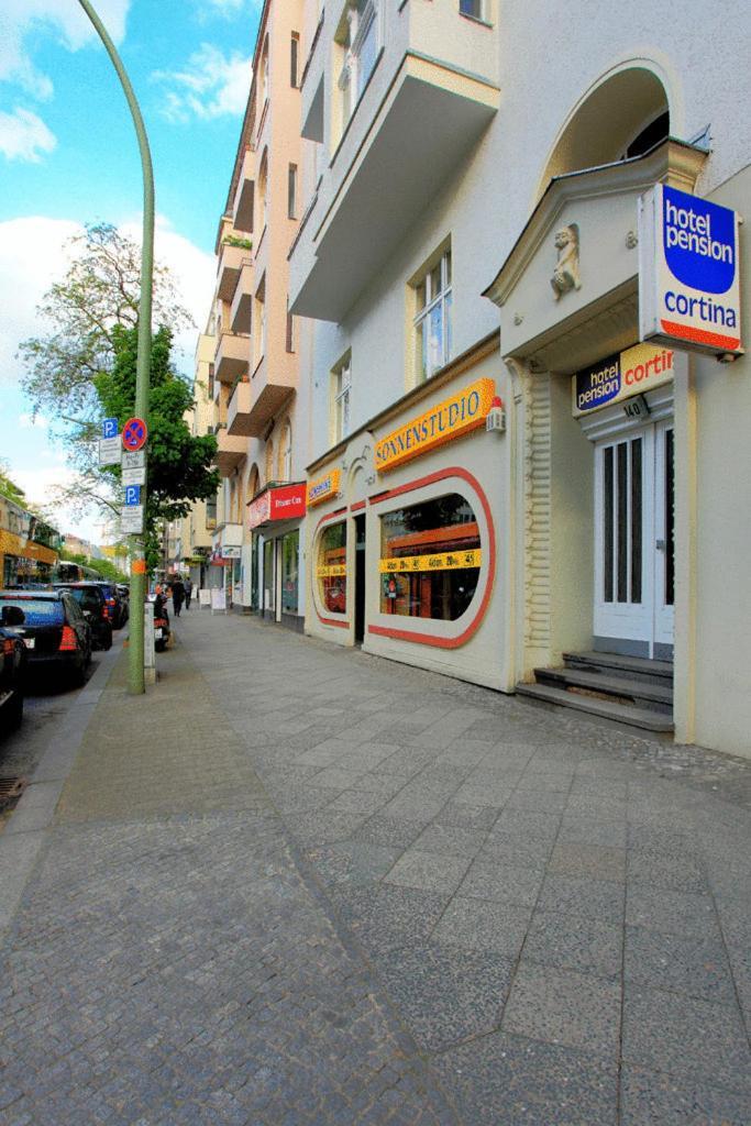 Hotel-Pension Cortina Берлин Экстерьер фото